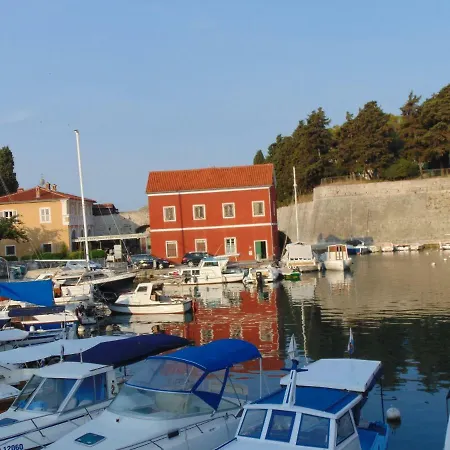 Studio Sunset 公寓 *