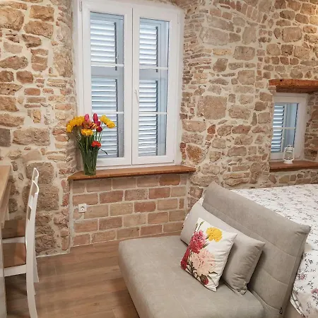 Studio Sunset * 扎达尔